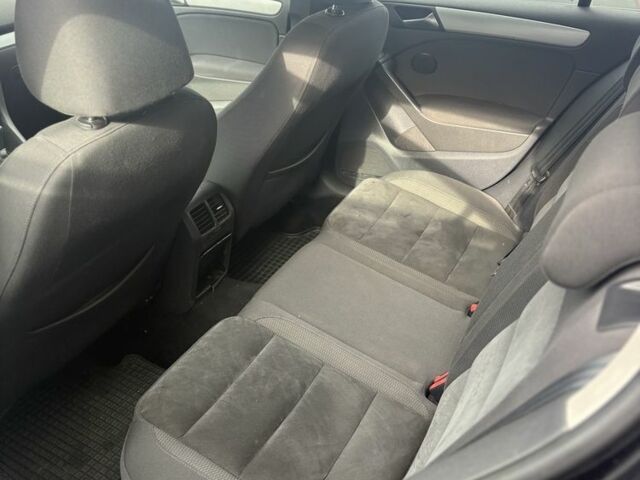 Черный Фольксваген Гольф, объемом двигателя 1.4 л и пробегом 230 тыс. км за 8000 $, фото 22 на Automoto.ua