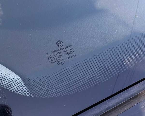 Черный Фольксваген Гольф, объемом двигателя 1.2 л и пробегом 192 тыс. км за 6300 $, фото 4 на Automoto.ua