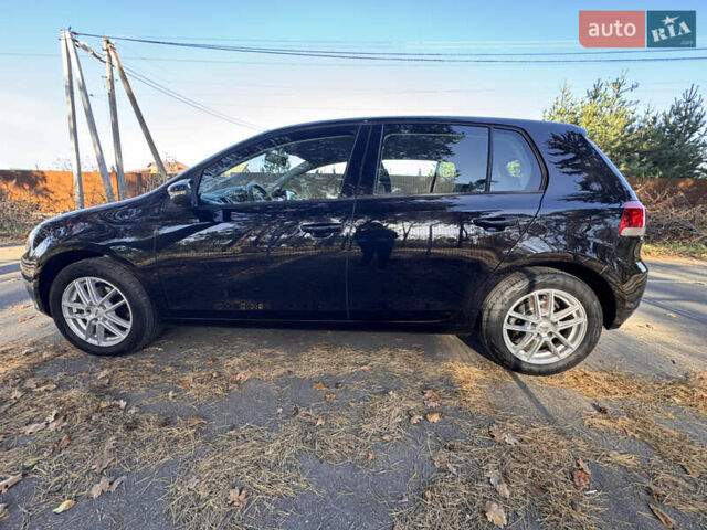 Черный Фольксваген Гольф, объемом двигателя 0 л и пробегом 126 тыс. км за 8600 $, фото 1 на Automoto.ua