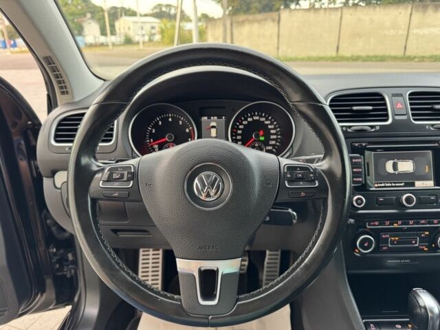 Черный Фольксваген Гольф, объемом двигателя 1.4 л и пробегом 206 тыс. км за 8700 $, фото 18 на Automoto.ua