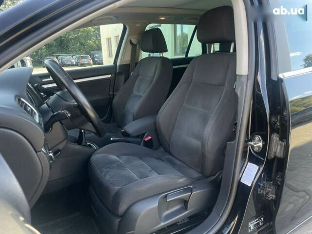 Чорний Фольксваген Гольф, об'ємом двигуна 2 л та пробігом 229 тис. км за 7999 $, фото 24 на Automoto.ua