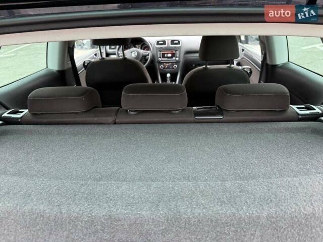 Черный Фольксваген Гольф, объемом двигателя 1.6 л и пробегом 396 тыс. км за 7900 $, фото 33 на Automoto.ua