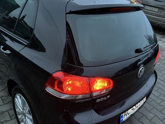 Черный Фольксваген Гольф, объемом двигателя 1.6 л и пробегом 274 тыс. км за 8300 $, фото 12 на Automoto.ua