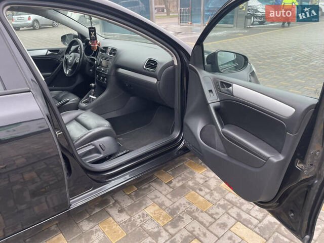 Черный Фольксваген Гольф, объемом двигателя 2.48 л и пробегом 230 тыс. км за 8300 $, фото 18 на Automoto.ua