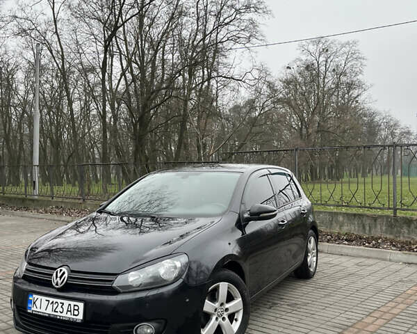 Черный Фольксваген Гольф, объемом двигателя 1.6 л и пробегом 317 тыс. км за 7500 $, фото 6 на Automoto.ua
