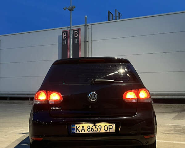 Черный Фольксваген Гольф, объемом двигателя 1.39 л и пробегом 288 тыс. км за 7300 $, фото 7 на Automoto.ua