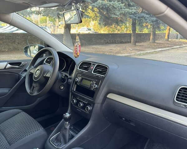 Чорний Фольксваген Гольф, об'ємом двигуна 1.6 л та пробігом 157 тис. км за 7300 $, фото 7 на Automoto.ua