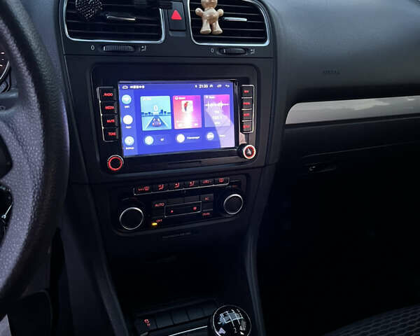 Черный Фольксваген Гольф, объемом двигателя 1.39 л и пробегом 288 тыс. км за 7300 $, фото 22 на Automoto.ua