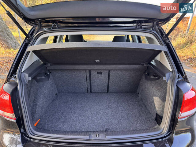 Черный Фольксваген Гольф, объемом двигателя 0 л и пробегом 126 тыс. км за 8600 $, фото 29 на Automoto.ua