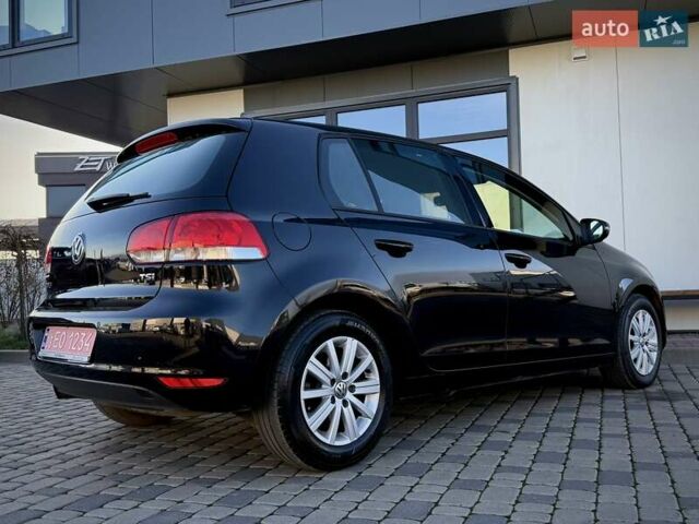 Черный Фольксваген Гольф, объемом двигателя 1.2 л и пробегом 175 тыс. км за 7999 $, фото 32 на Automoto.ua