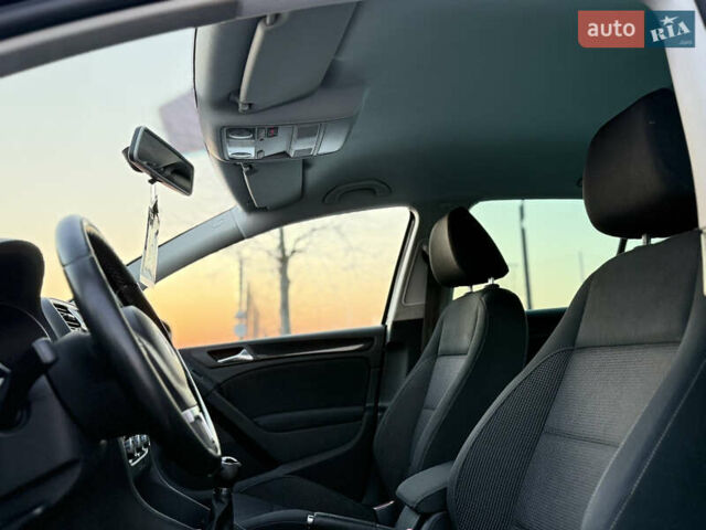 Черный Фольксваген Гольф, объемом двигателя 1.39 л и пробегом 183 тыс. км за 7444 $, фото 9 на Automoto.ua