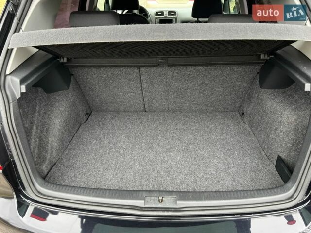 Черный Фольксваген Гольф, объемом двигателя 1.39 л и пробегом 181 тыс. км за 8700 $, фото 10 на Automoto.ua