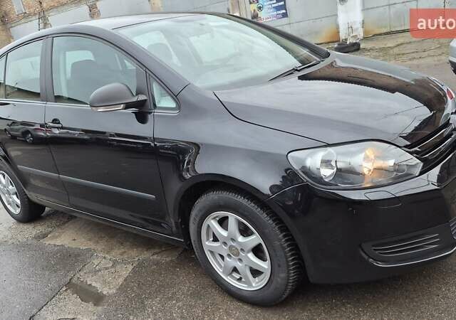 Черный Фольксваген Гольф, объемом двигателя 1.39 л и пробегом 187 тыс. км за 8550 $, фото 3 на Automoto.ua