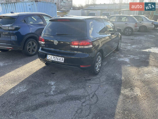 Черный Фольксваген Гольф, объемом двигателя 2.48 л и пробегом 250 тыс. км за 9000 $, фото 6 на Automoto.ua