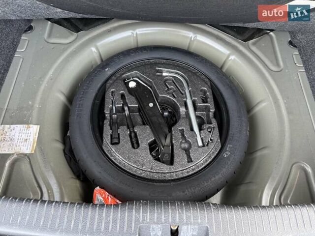 Черный Фольксваген Гольф, объемом двигателя 1.39 л и пробегом 155 тыс. км за 8900 $, фото 25 на Automoto.ua