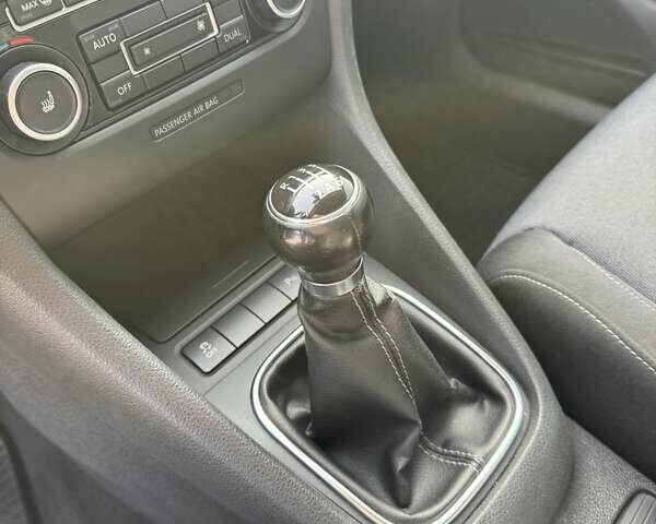 Черный Фольксваген Гольф, объемом двигателя 1.39 л и пробегом 155 тыс. км за 8900 $, фото 11 на Automoto.ua