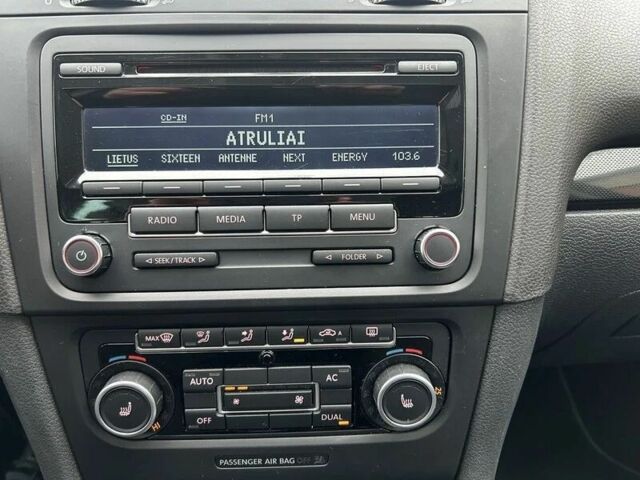 Черный Фольксваген Гольф, объемом двигателя 0 л и пробегом 244 тыс. км за 3700 $, фото 12 на Automoto.ua