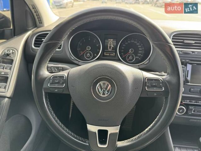 Черный Фольксваген Гольф, объемом двигателя 1.39 л и пробегом 155 тыс. км за 8900 $, фото 14 на Automoto.ua