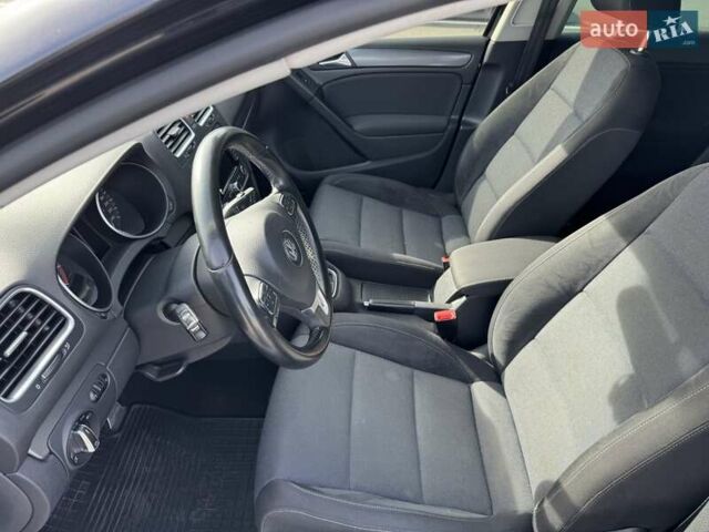 Черный Фольксваген Гольф, объемом двигателя 1.39 л и пробегом 155 тыс. км за 8900 $, фото 7 на Automoto.ua