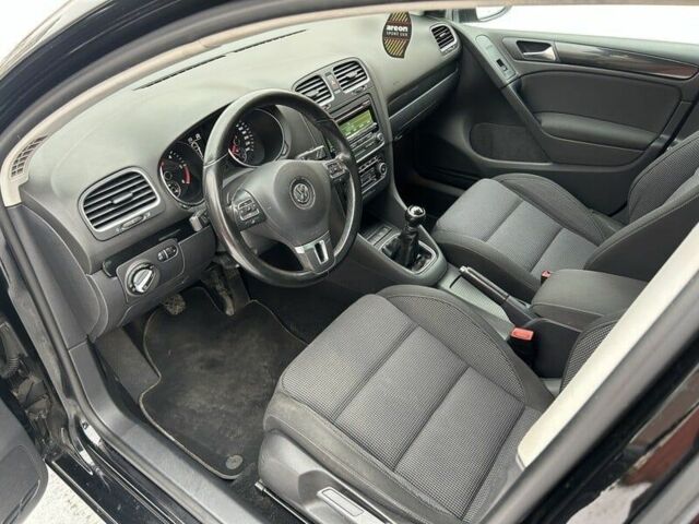 Черный Фольксваген Гольф, объемом двигателя 0 л и пробегом 244 тыс. км за 3700 $, фото 7 на Automoto.ua