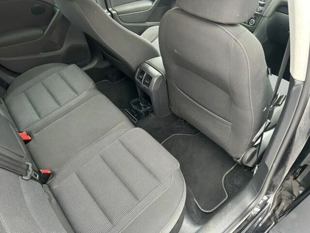 Черный Фольксваген Гольф, объемом двигателя 0 л и пробегом 244 тыс. км за 3700 $, фото 11 на Automoto.ua