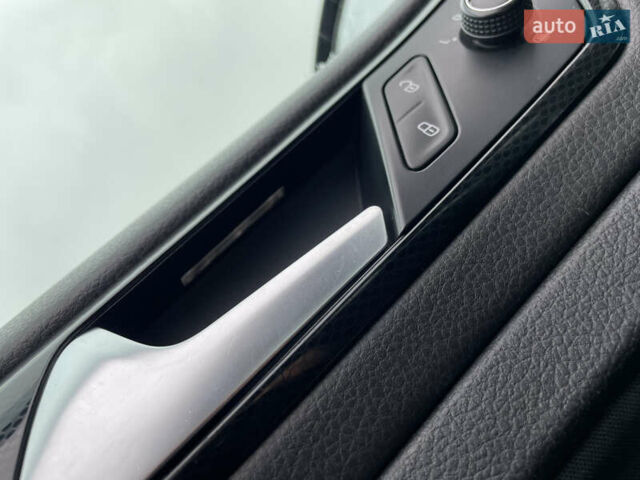 Черный Фольксваген Гольф, объемом двигателя 1.4 л и пробегом 174 тыс. км за 11600 $, фото 11 на Automoto.ua