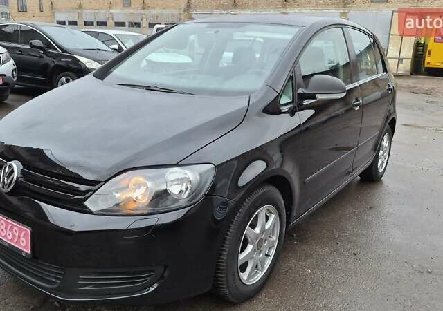Черный Фольксваген Гольф, объемом двигателя 1.39 л и пробегом 187 тыс. км за 8550 $, фото 2 на Automoto.ua