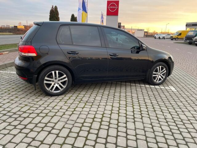 Черный Фольксваген Гольф, объемом двигателя 1.2 л и пробегом 189 тыс. км за 6299 $, фото 4 на Automoto.ua