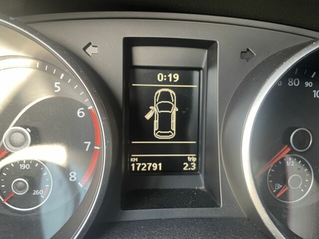 Черный Фольксваген Гольф, объемом двигателя 2 л и пробегом 172 тыс. км за 8500 $, фото 6 на Automoto.ua