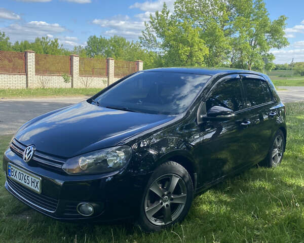 Черный Фольксваген Гольф, объемом двигателя 1.39 л и пробегом 164 тыс. км за 8200 $, фото 2 на Automoto.ua