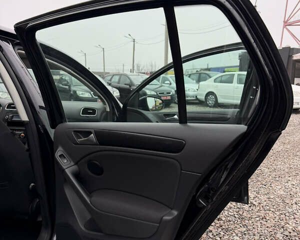 Черный Фольксваген Гольф, объемом двигателя 1.4 л и пробегом 184 тыс. км за 7499 $, фото 36 на Automoto.ua