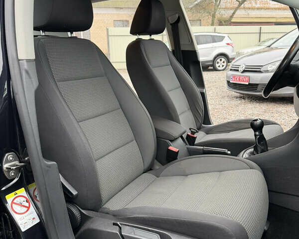 Черный Фольксваген Гольф, объемом двигателя 1.4 л и пробегом 184 тыс. км за 7499 $, фото 33 на Automoto.ua