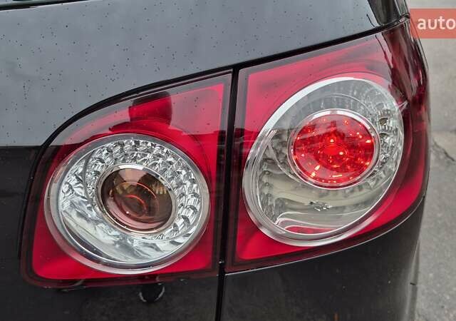 Черный Фольксваген Гольф, объемом двигателя 1.39 л и пробегом 187 тыс. км за 8550 $, фото 41 на Automoto.ua