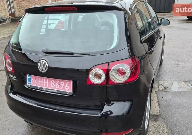 Черный Фольксваген Гольф, объемом двигателя 1.39 л и пробегом 187 тыс. км за 8550 $, фото 6 на Automoto.ua