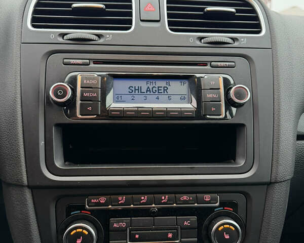 Черный Фольксваген Гольф, объемом двигателя 1.4 л и пробегом 184 тыс. км за 7499 $, фото 26 на Automoto.ua