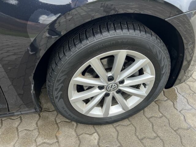 Черный Фольксваген Гольф, объемом двигателя 1.4 л и пробегом 210 тыс. км за 11200 $, фото 8 на Automoto.ua