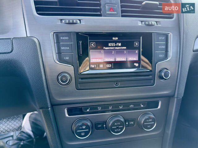 Чорний Фольксваген Гольф, об'ємом двигуна 1.4 л та пробігом 172 тис. км за 12500 $, фото 11 на Automoto.ua