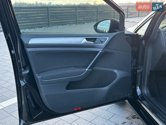 Чорний Фольксваген Гольф, об'ємом двигуна 1.4 л та пробігом 204 тис. км за 12399 $, фото 16 на Automoto.ua