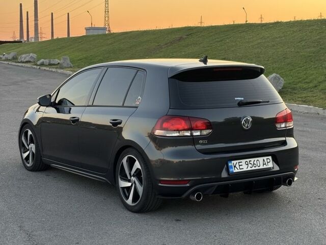 Чорний Фольксваген Гольф, об'ємом двигуна 2 л та пробігом 210 тис. км за 10999 $, фото 4 на Automoto.ua
