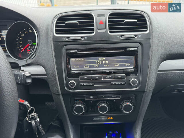 Чорний Фольксваген Гольф, об'ємом двигуна 2.48 л та пробігом 383 тис. км за 8190 $, фото 17 на Automoto.ua