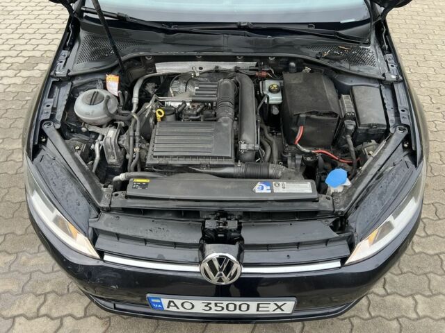 Черный Фольксваген Гольф, объемом двигателя 1.4 л и пробегом 210 тыс. км за 11200 $, фото 19 на Automoto.ua