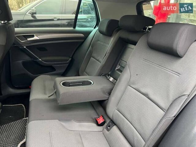 Черный Фольксваген Гольф, объемом двигателя 1.6 л и пробегом 186 тыс. км за 12700 $, фото 20 на Automoto.ua