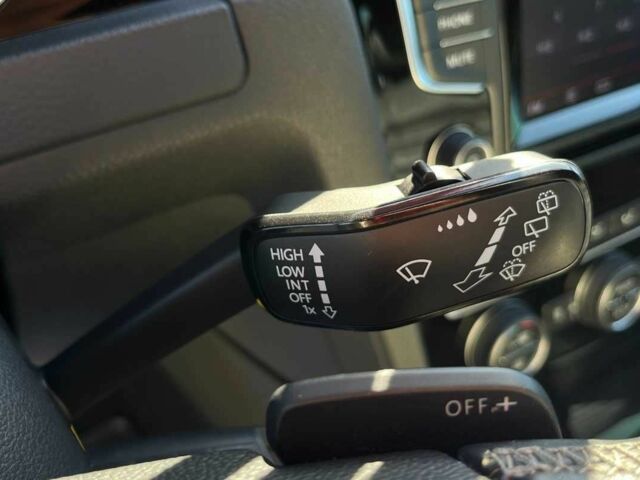 Чорний Фольксваген Гольф, об'ємом двигуна 1.4 л та пробігом 179 тис. км за 15300 $, фото 12 на Automoto.ua