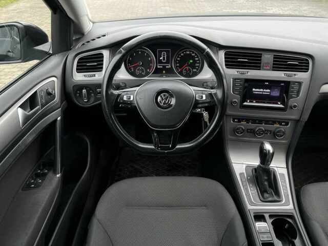 Черный Фольксваген Гольф, объемом двигателя 1.4 л и пробегом 210 тыс. км за 11200 $, фото 16 на Automoto.ua