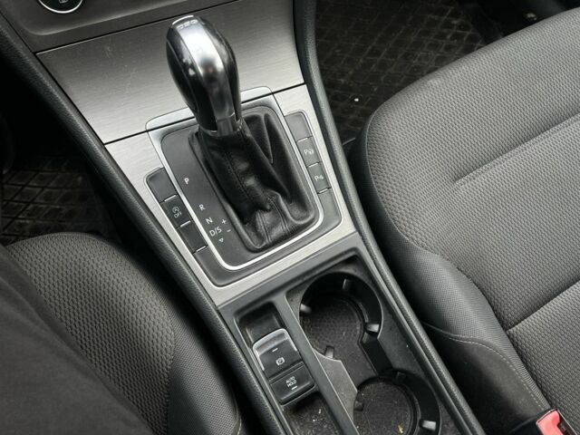 Черный Фольксваген Гольф, объемом двигателя 1.4 л и пробегом 210 тыс. км за 11200 $, фото 14 на Automoto.ua