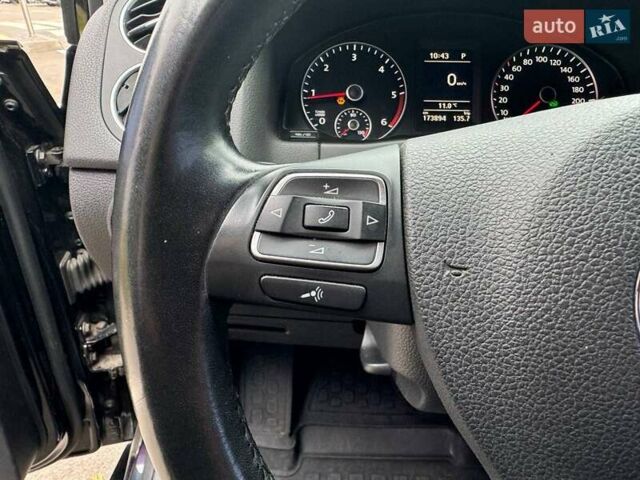 Чорний Фольксваген Гольф, об'ємом двигуна 1.6 л та пробігом 174 тис. км за 11990 $, фото 17 на Automoto.ua