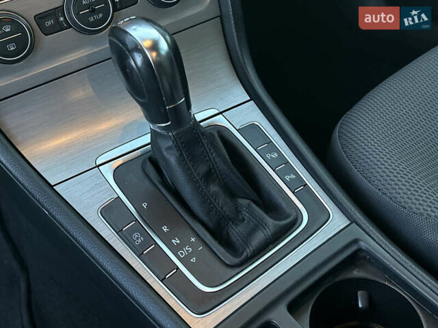 Чорний Фольксваген Гольф, об'ємом двигуна 1.4 л та пробігом 204 тис. км за 12399 $, фото 14 на Automoto.ua