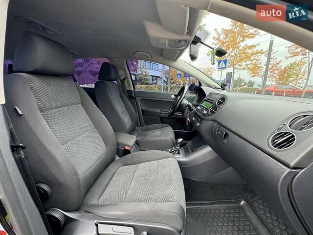 Чорний Фольксваген Гольф, об'ємом двигуна 1.6 л та пробігом 174 тис. км за 11990 $, фото 11 на Automoto.ua