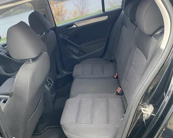 Черный Фольксваген Гольф, объемом двигателя 2.48 л и пробегом 383 тыс. км за 7200 $, фото 8 на Automoto.ua