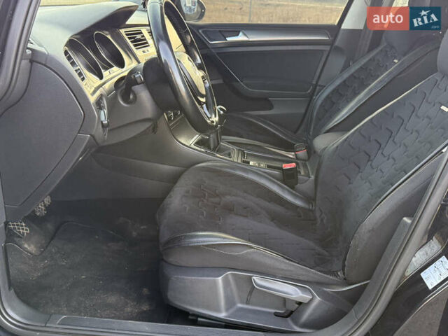 Черный Фольксваген Гольф, объемом двигателя 2 л и пробегом 361 тыс. км за 9600 $, фото 8 на Automoto.ua